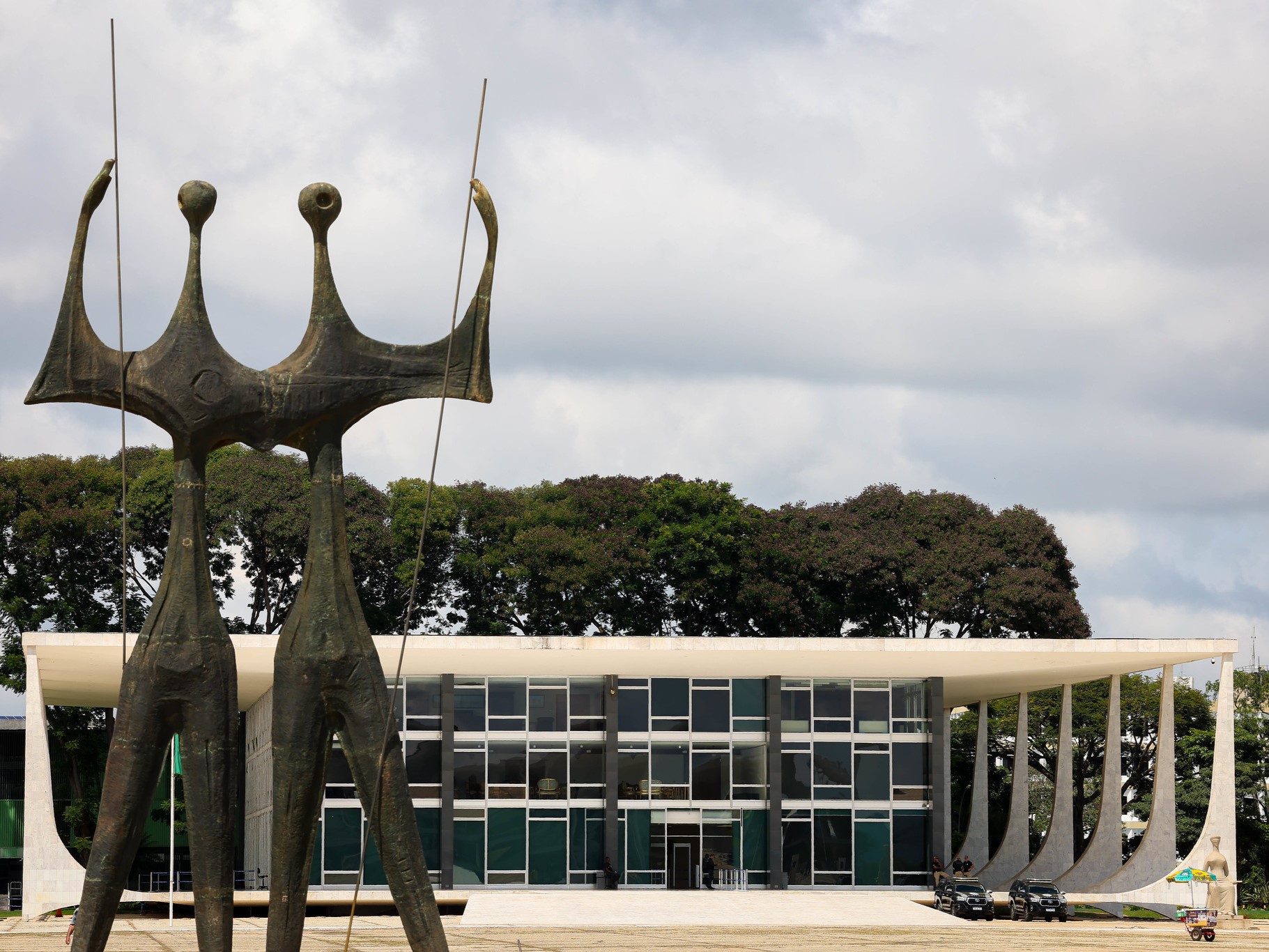OAB SP entrega Carta em Defesa da Competência da Justiça do Trabalho a ministros do STF