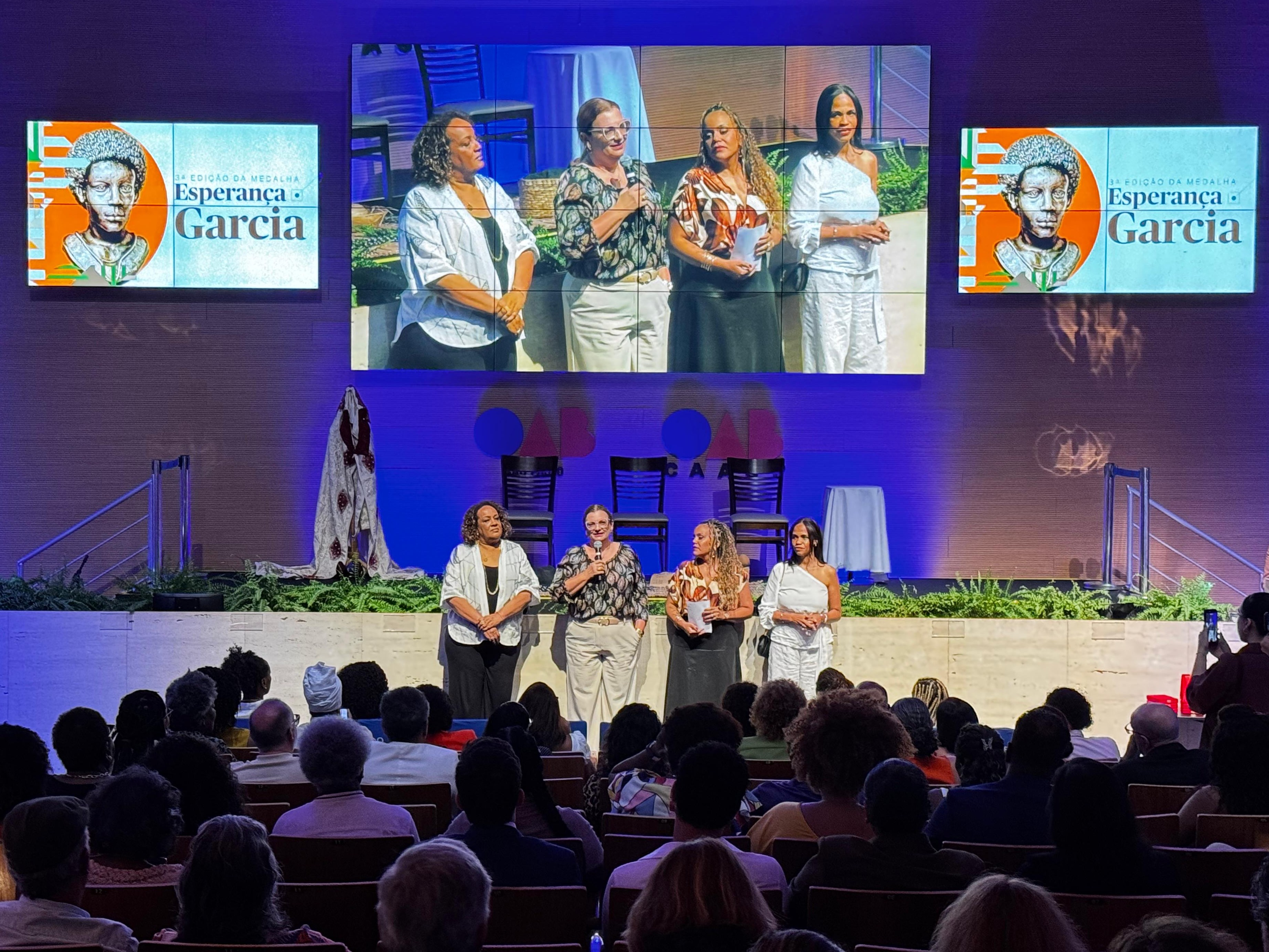 Memória, Resistência e Celebração: OAB SP entrega a Medalha Esperança Garcia em noite de emoção e arte