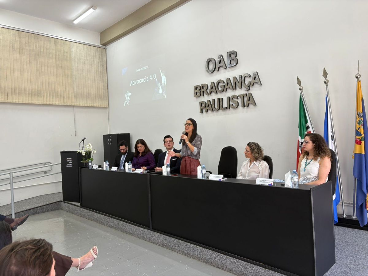 ‘O advogado carrega em si uma função muito importante de construir novos laços sociais’, expôs Daniela Magalhães em agendas pelo interior de SP
