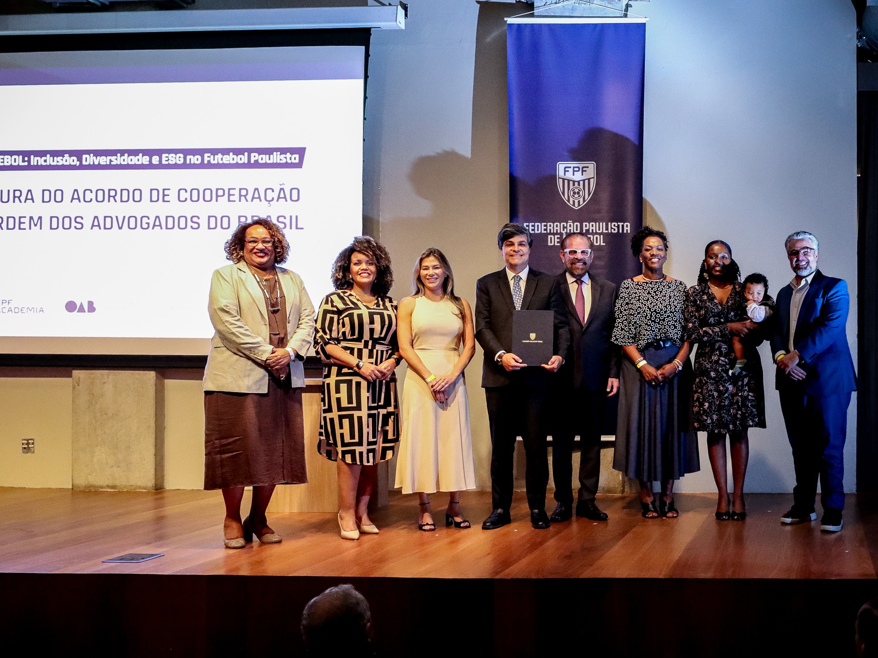 OAB SP e Federação Paulista de Futebol firmam acordo de cooperação para combater discriminação no esporte