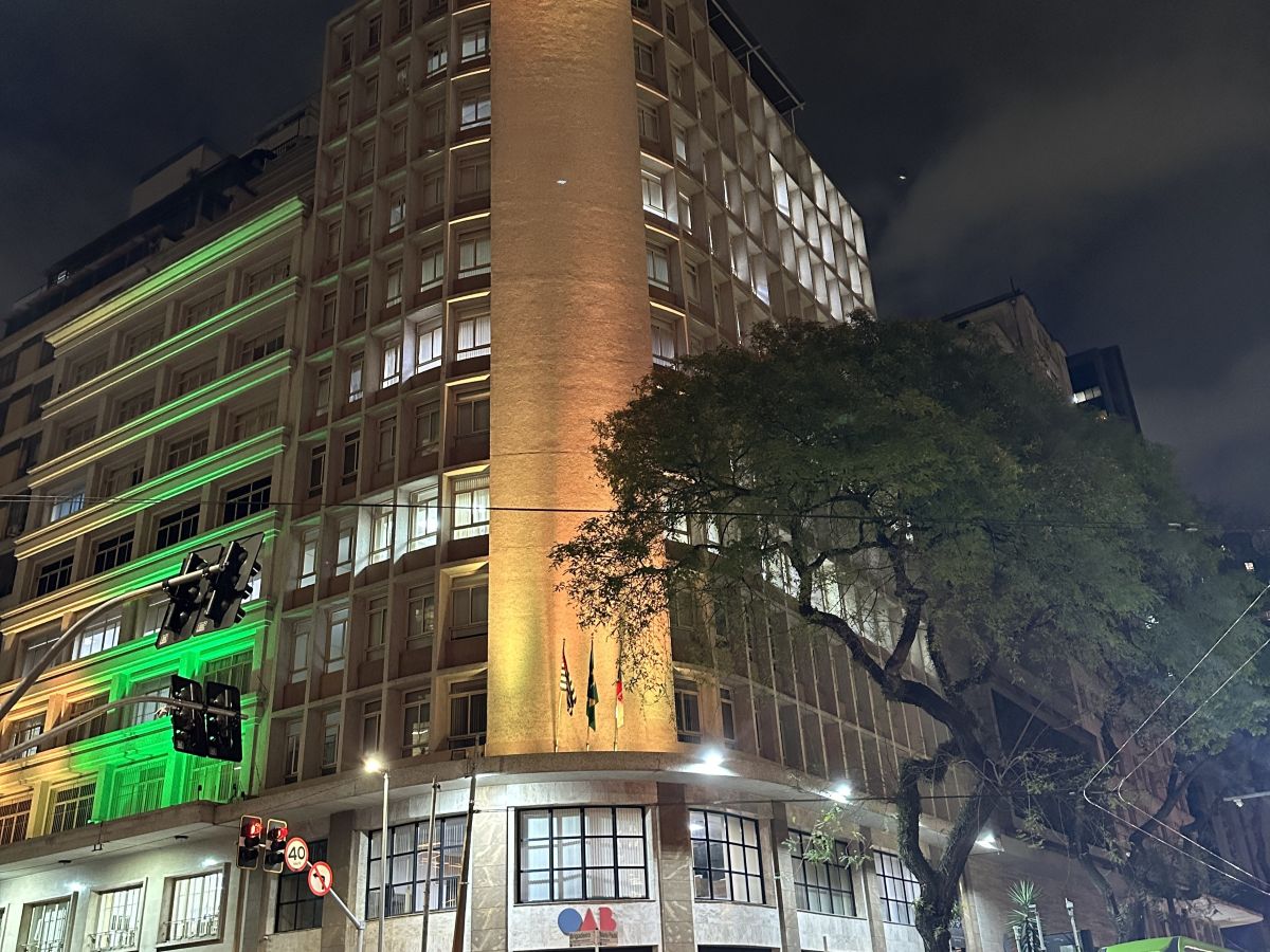 Setembro Amarelo: OAB SP ilumina sede em apoio à vida e à saúde mental