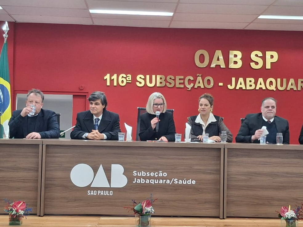 ‘Nada é tão potencialmente construtivo quanto o conhecimento’, destaca presidente da OAB SP em aula inaugural da ESA Jabaquara