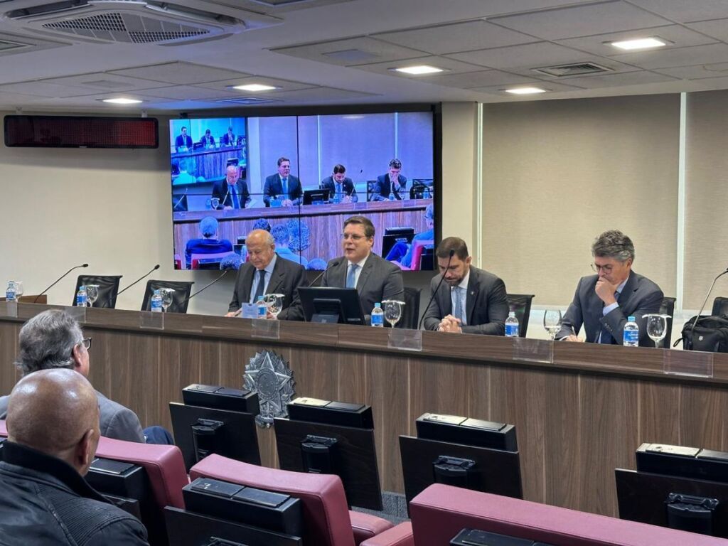 OAB SP recebeu o delegado de Polícia Civil de SP para entender os desafios enfrentados na área