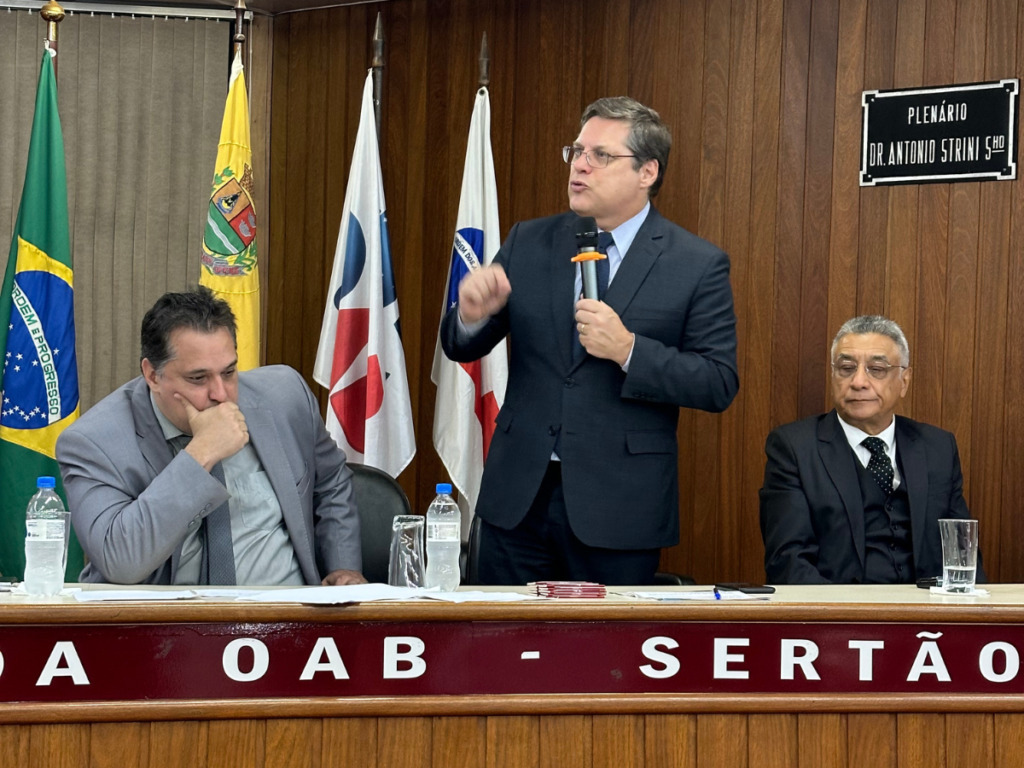 ‘Só a vigilância constante garante respeito à nossa classe’, diz tesoureiro da OAB SP em sessão de desagravo
