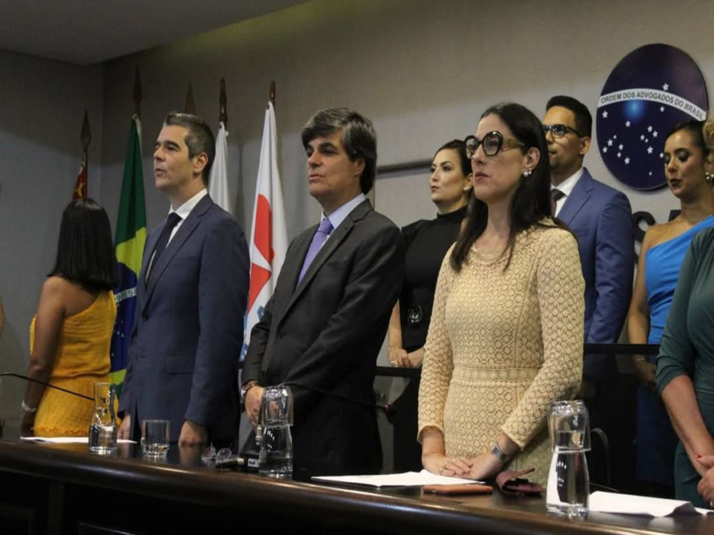 Presidente e vice-presidente da OAB SP participam da cerimônia de posse da diretoria da Subseção de Santos