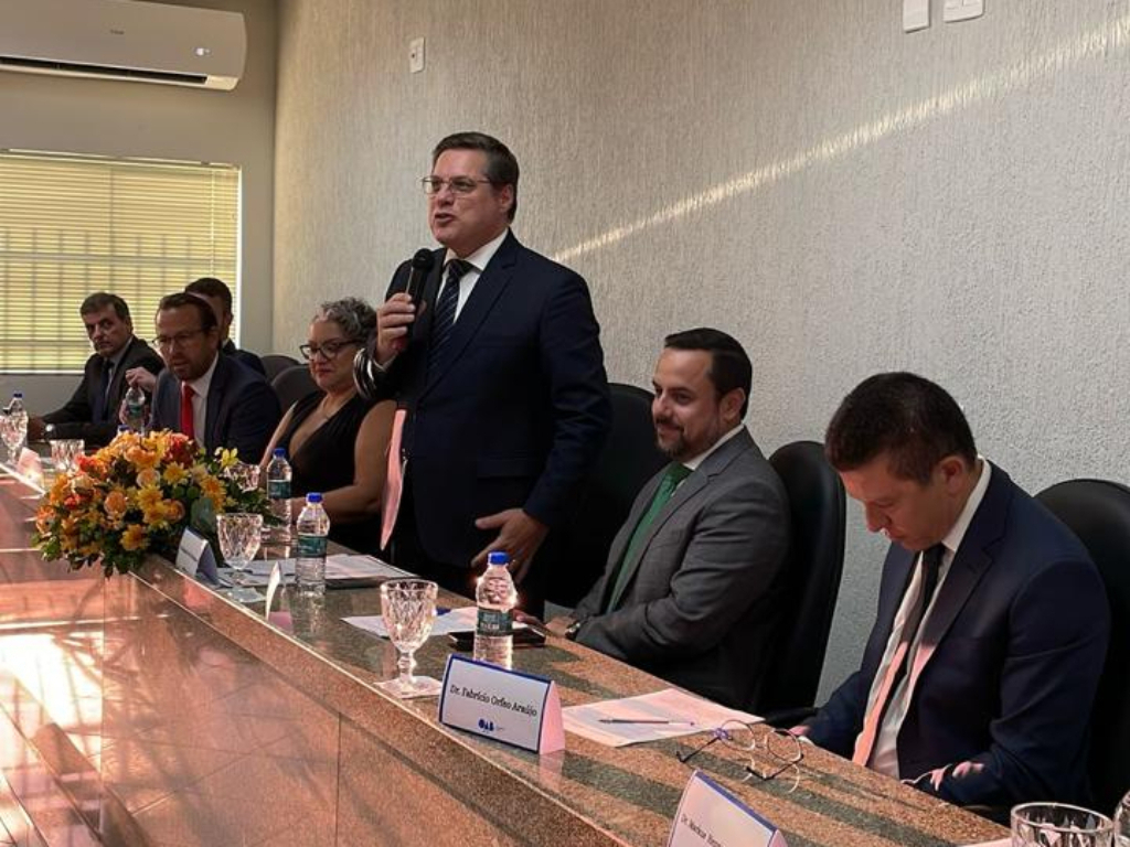 Diretor-tesoureiro da OAB SP participa da cerimônia de posse da diretoria da Subseção de Tatuí