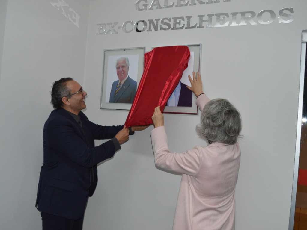 Entronamento a foto na Galeria