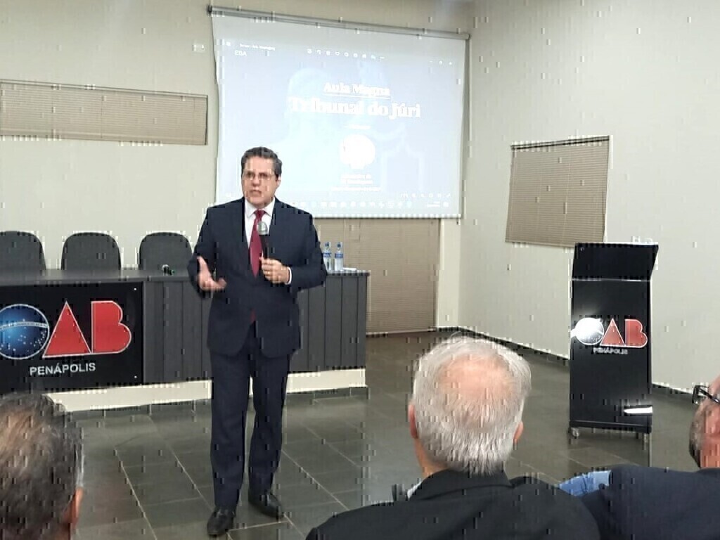 Tesoureiro da OAB SP ministra aula magna na Subseção de Penápolis
